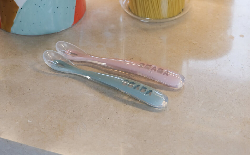 1st stage silicone spoon old pink