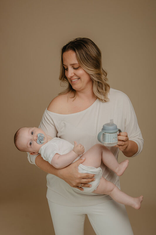 Primer biber&oacute;n con asas y boquilla de silicona +6M 150 ml