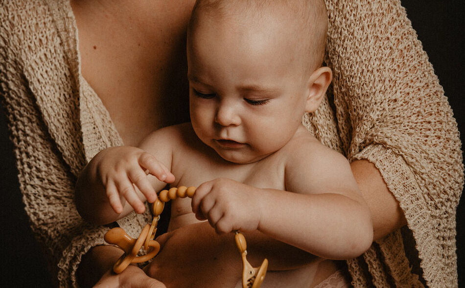 Attache-sucette silicone Colour Essence