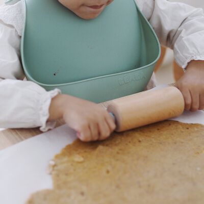 Silicone bib sage green