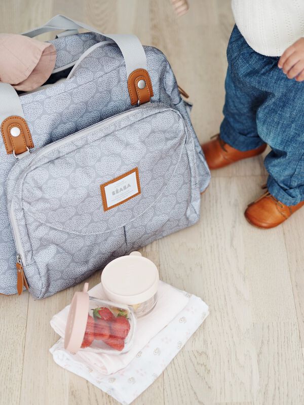 Gen&egrave;ve changing bag tiny clouds