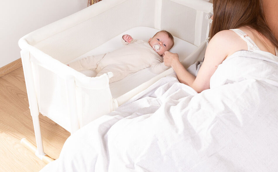 Evolux Bedside Crib - Natural White