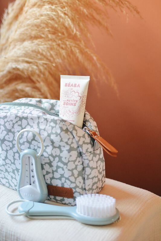 Toiletry bag cherry blossom