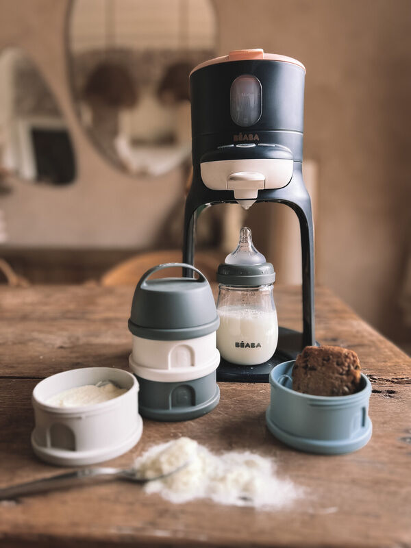 Formula milk container 4 compartments mineral grey / blue