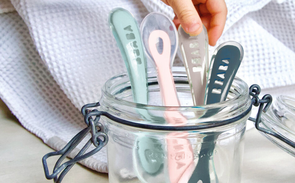 Set of 4 2nd age silicone spoon blue